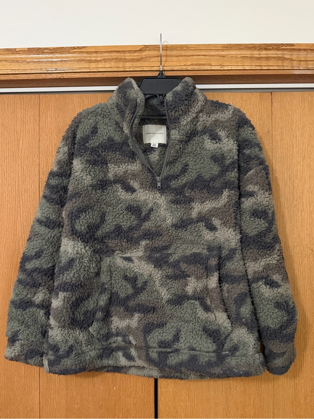 American Eagle Sherpa Half-Zip Pullover Jacket in Green Camo
